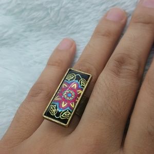 Cabochon brass ring